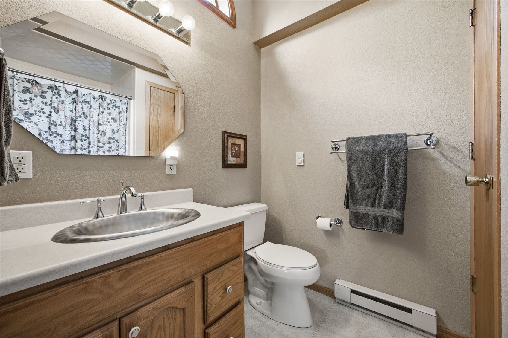 3812 Crestwood Drive NW Cedar Rapids IA 52405