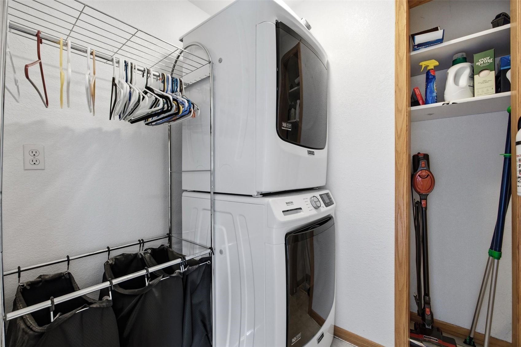 3812 Crestwood Drive NW Cedar Rapids IA 52405