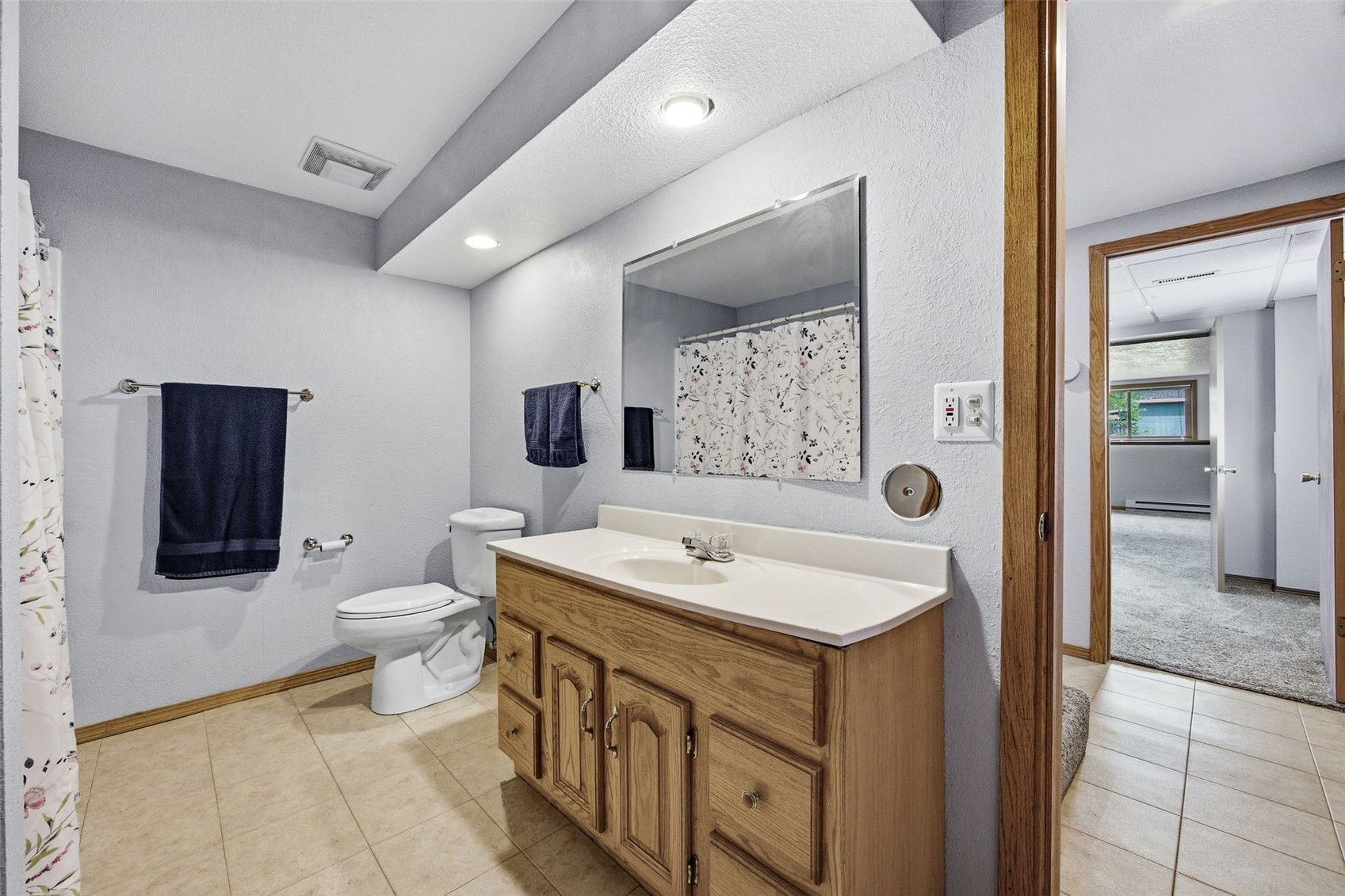 3812 Crestwood Drive NW Cedar Rapids IA 52405