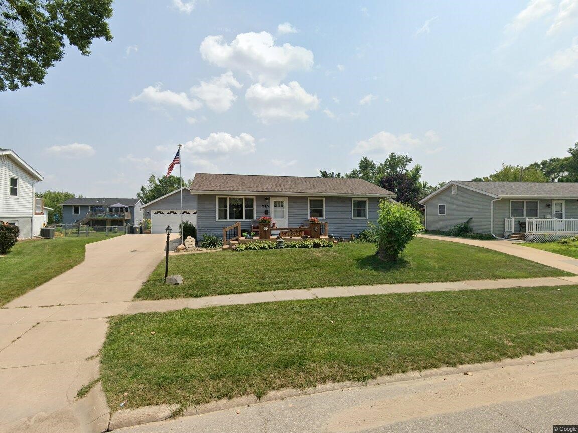 945 Lindale Drive Marion IA 52302
