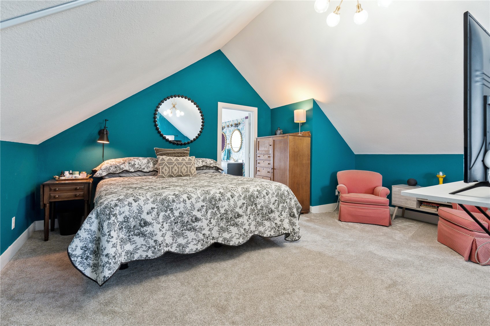 409 20th Street NE Cedar Rapids IA 52402