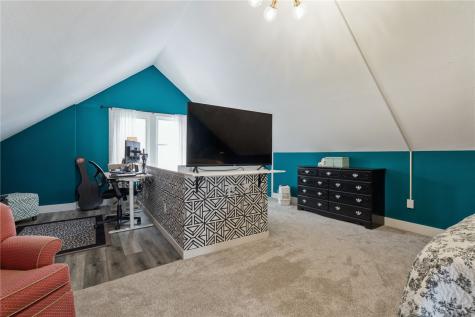 409 20th Street NE Cedar Rapids IA 52402