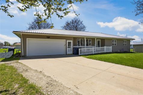 103 Bel Aire Court Tipton IA 52772