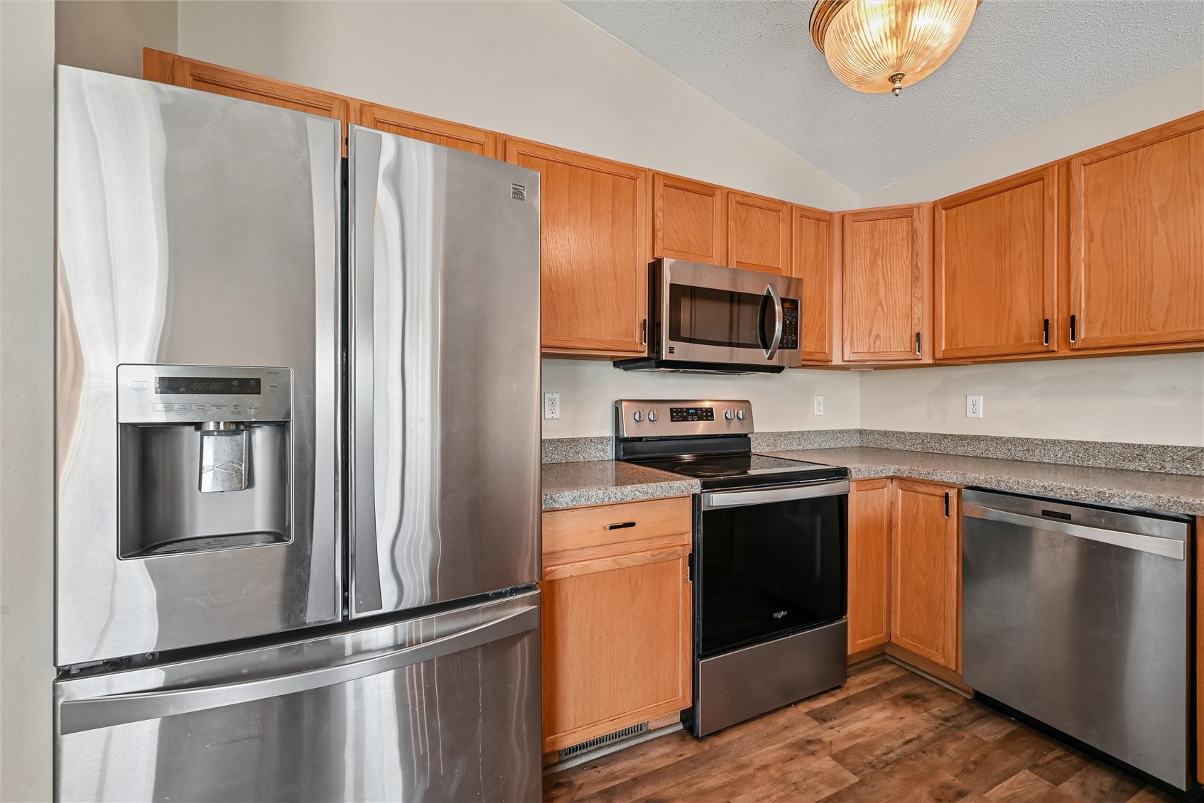 1229 English Lane NE Cedar Rapids IA 52402