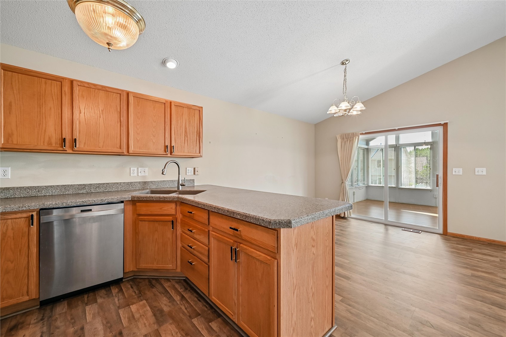 1229 English Lane NE Cedar Rapids IA 52402