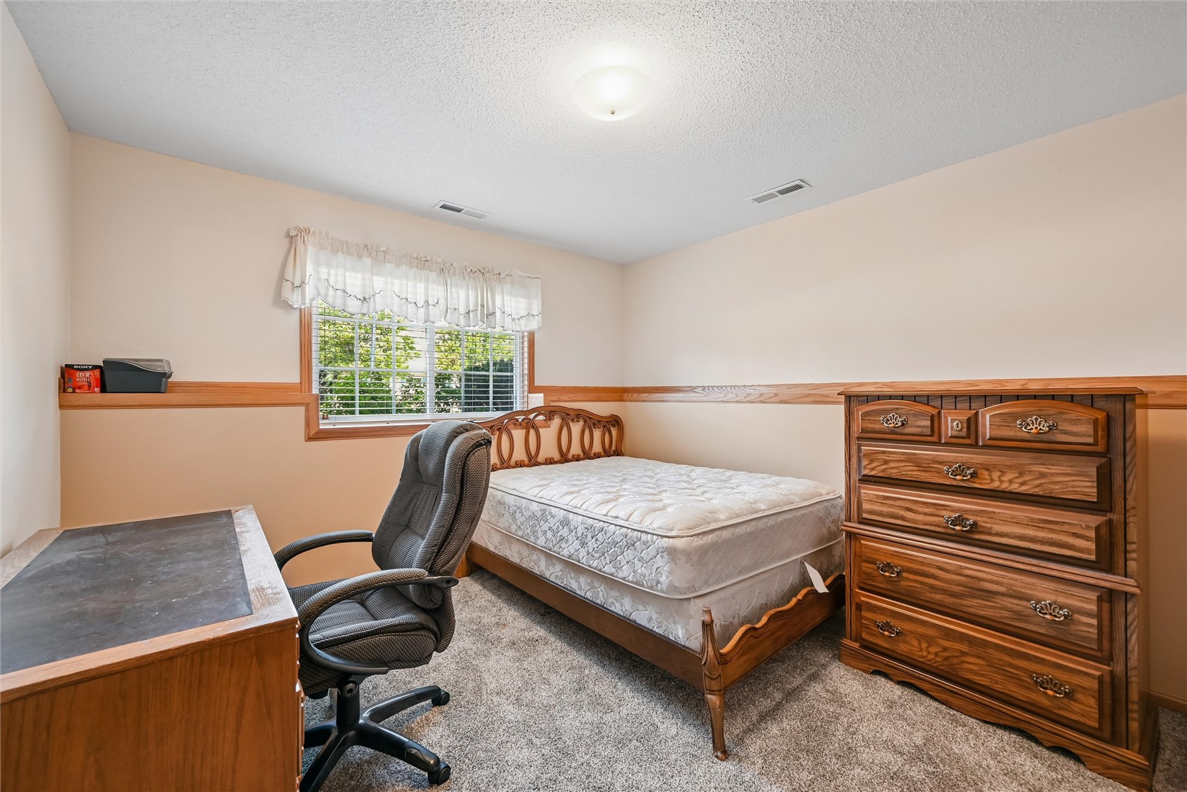 1229 English Lane NE Cedar Rapids IA 52402