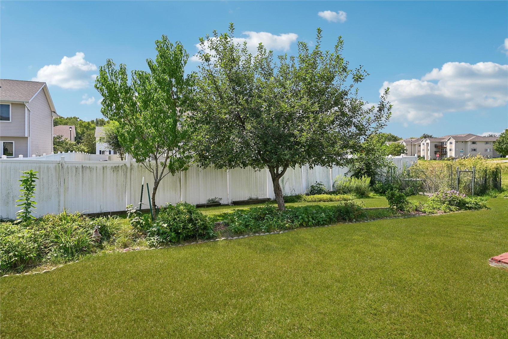 1229 English Lane NE Cedar Rapids IA 52402