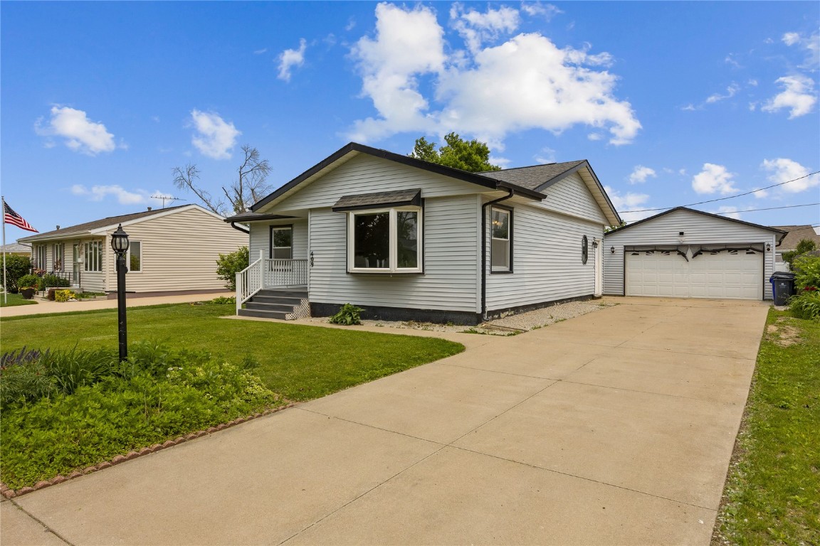 409 Carter Street NW Cedar Rapids IA 52405