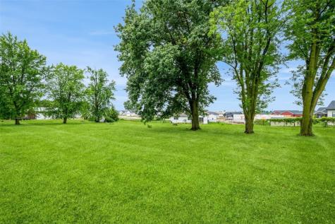 819 Valley Street Center Point IA 52213