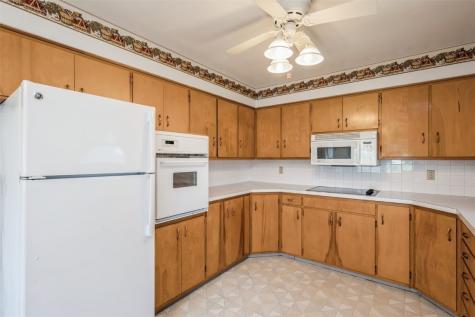 819 Valley Street Center Point IA 52213