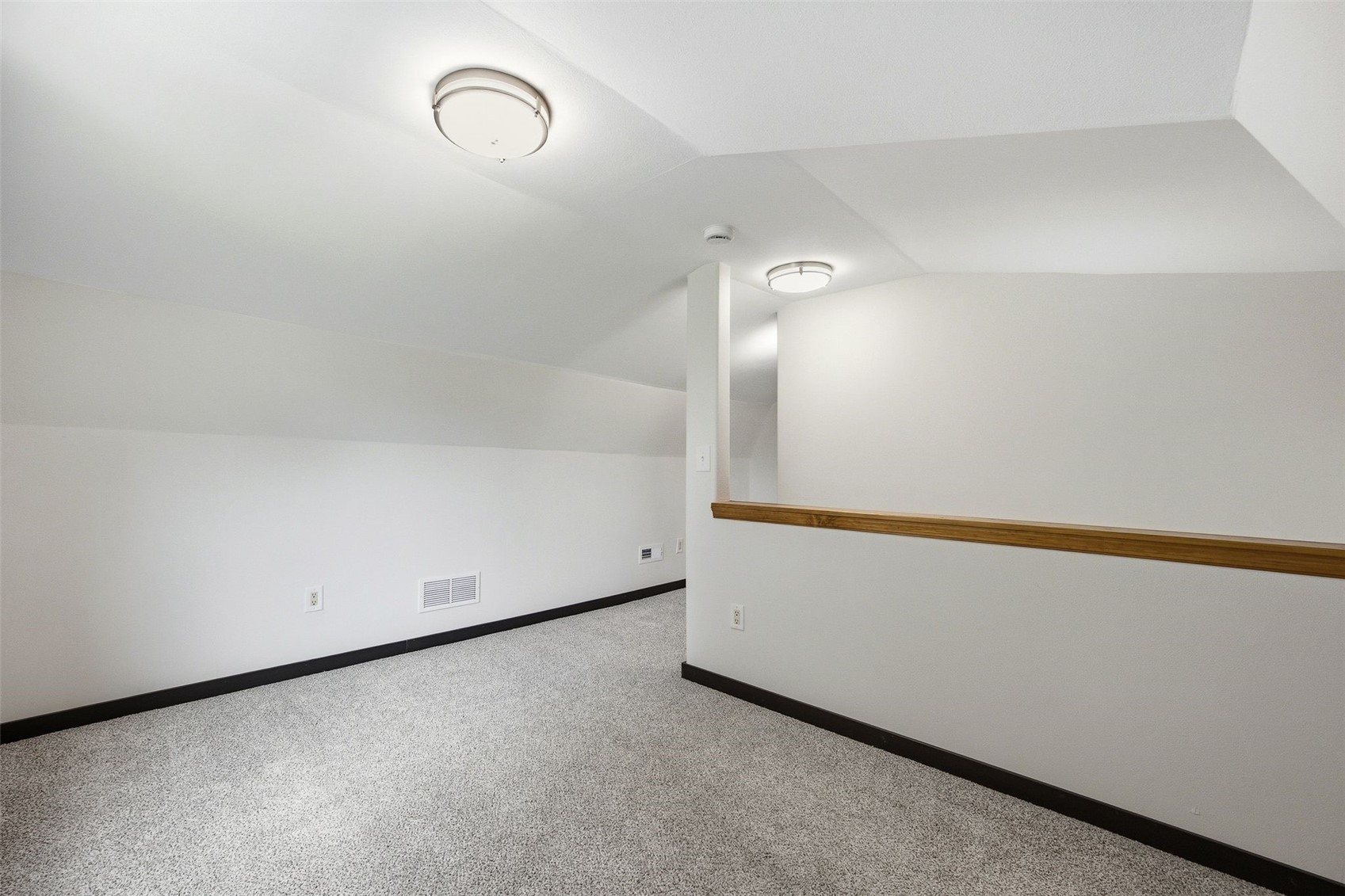 406 2nd Street S Coggon IA 52218