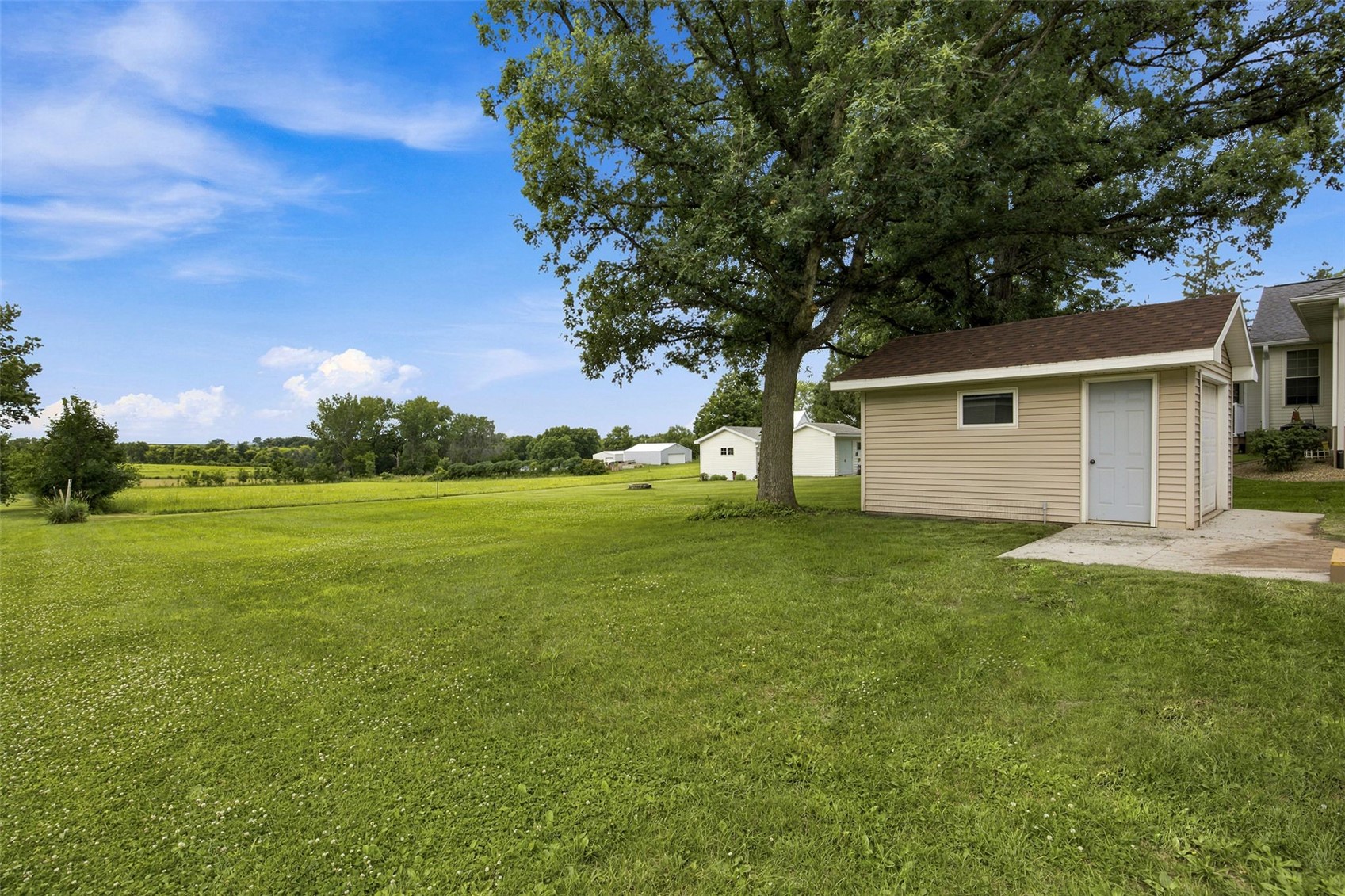 406 2nd Street S Coggon IA 52218