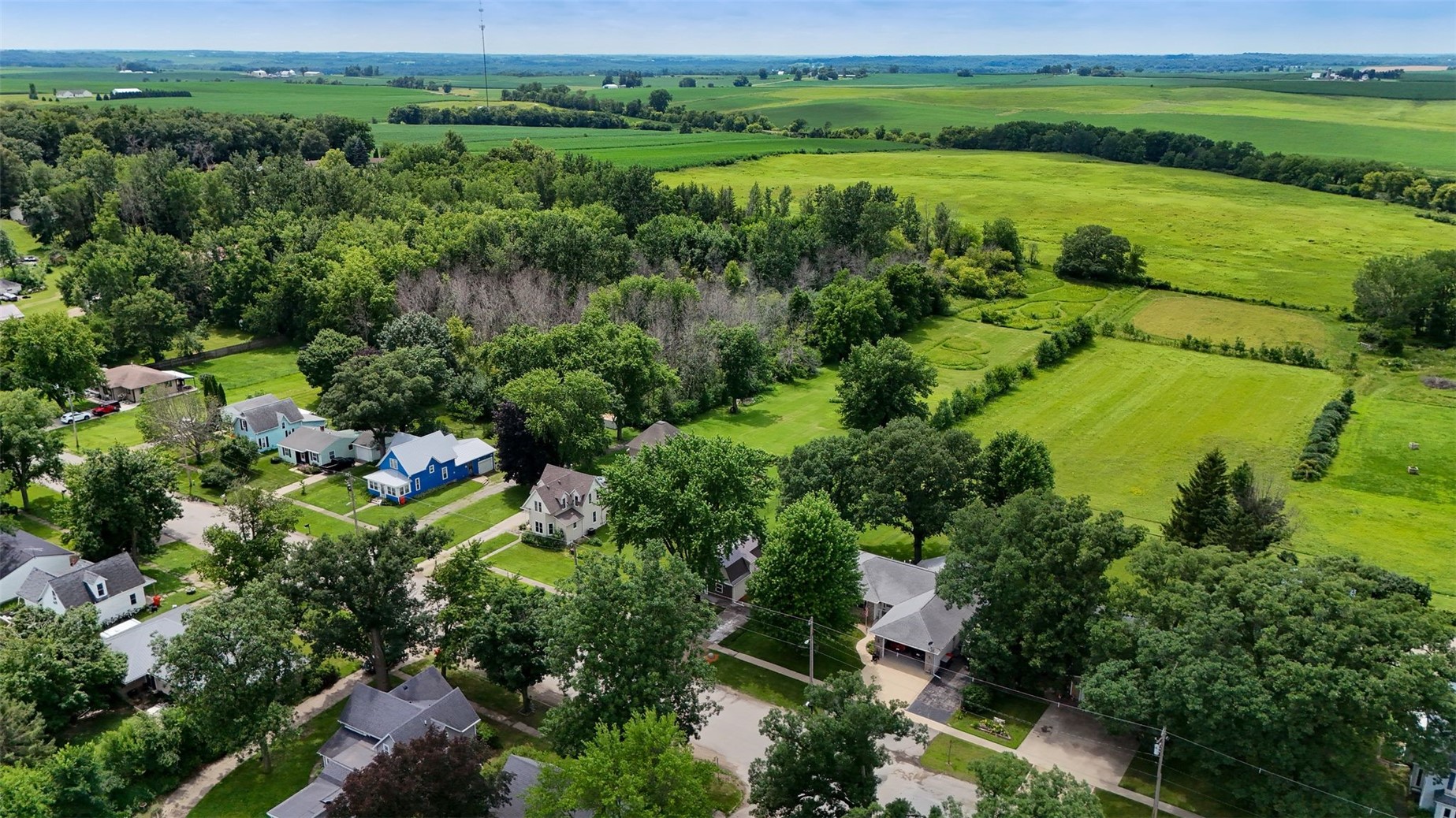 406 2nd Street S Coggon IA 52218