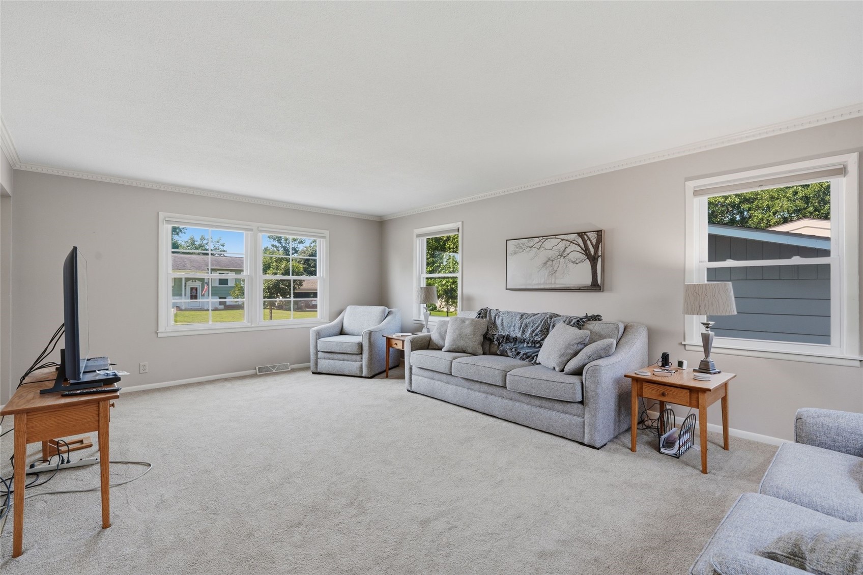 304 NE Norman Drive Cedar Rapids IA 52402