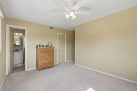304 NE Norman Drive Cedar Rapids IA 52402