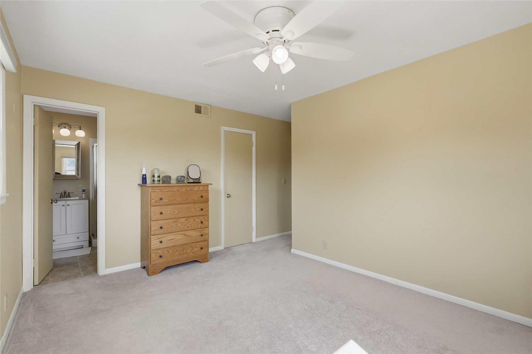 304 NE Norman Drive Cedar Rapids IA 52402