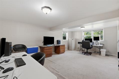 304 NE Norman Drive Cedar Rapids IA 52402