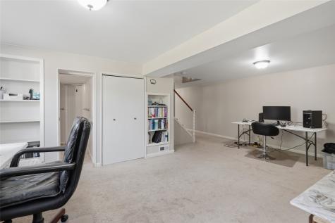 304 NE Norman Drive Cedar Rapids IA 52402