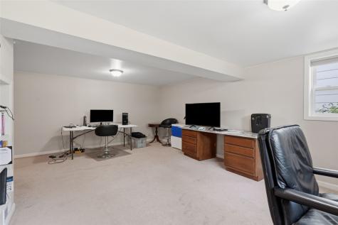 304 NE Norman Drive Cedar Rapids IA 52402
