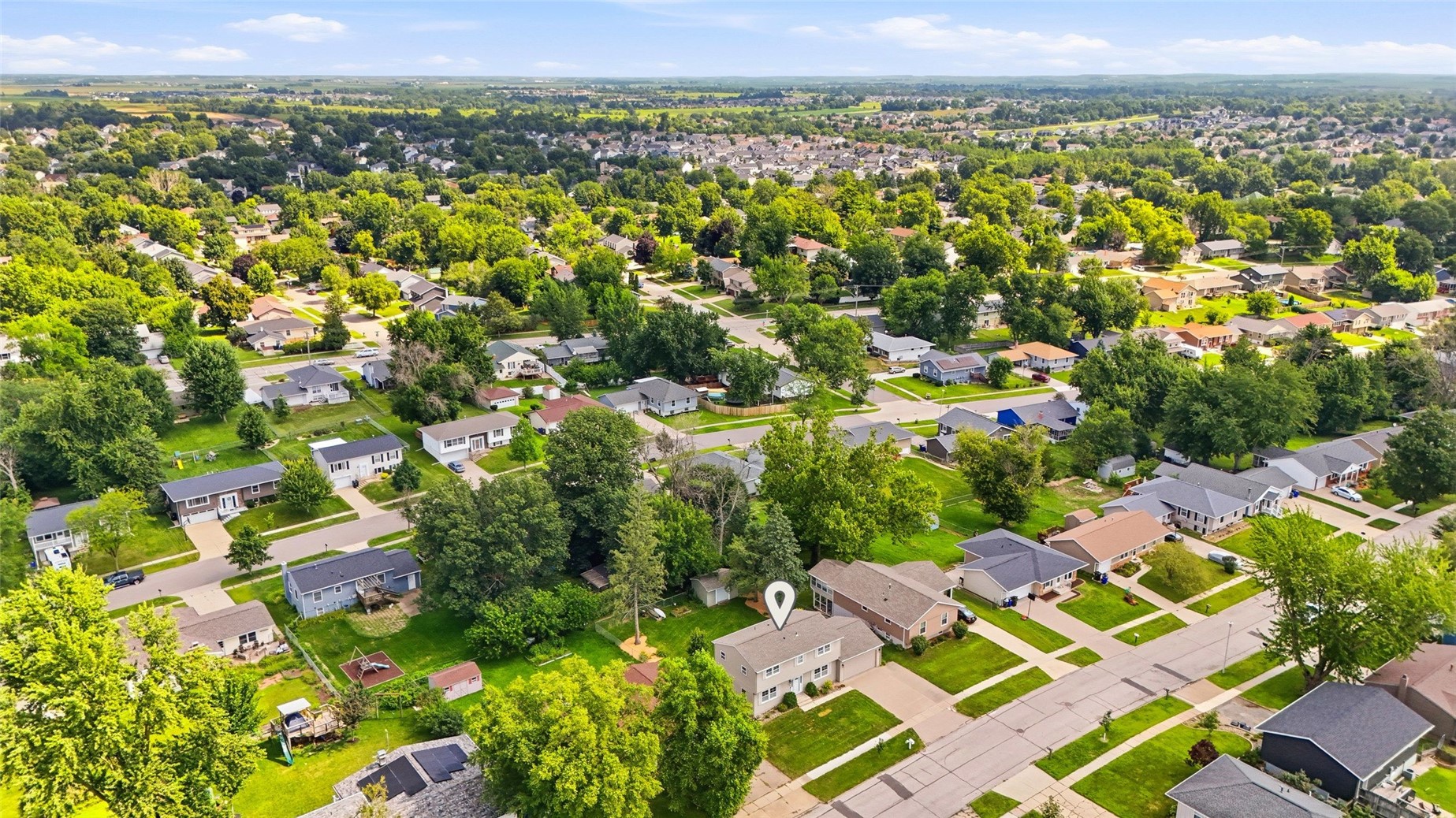 304 NE Norman Drive Cedar Rapids IA 52402