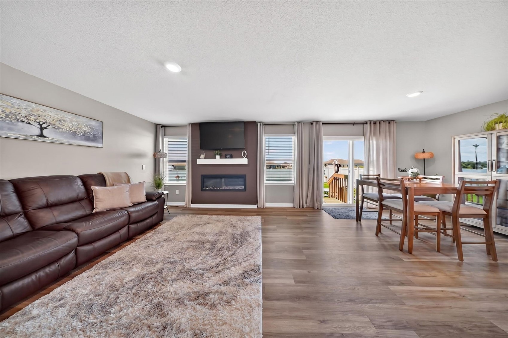 2806 Mary Drive Hiawatha IA 52233