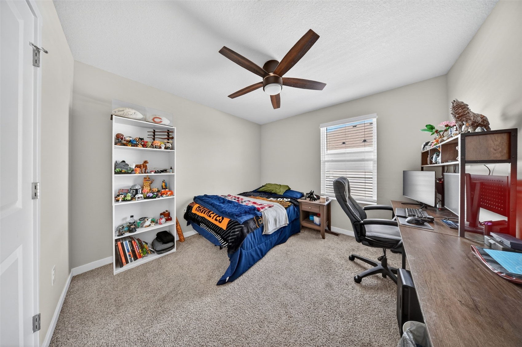2806 Mary Drive Hiawatha IA 52233