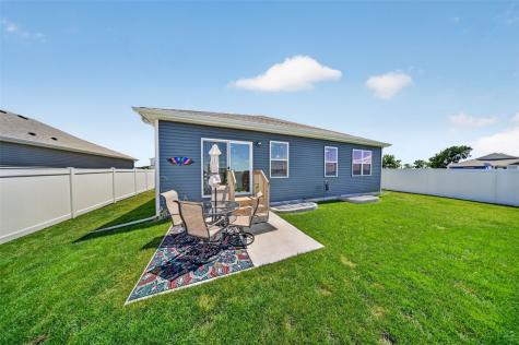 2806 Mary Drive Hiawatha IA 52233