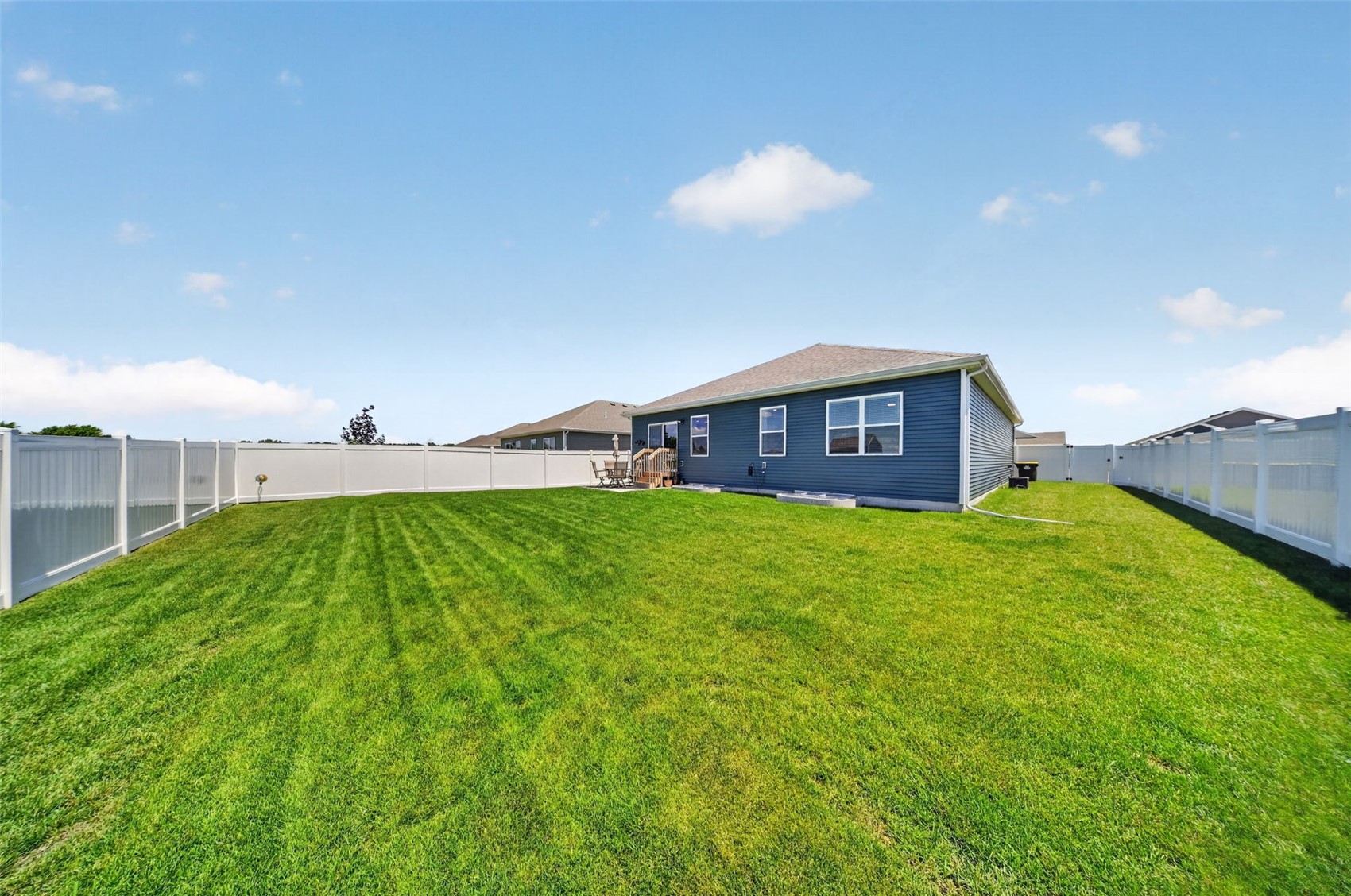 2806 Mary Drive Hiawatha IA 52233