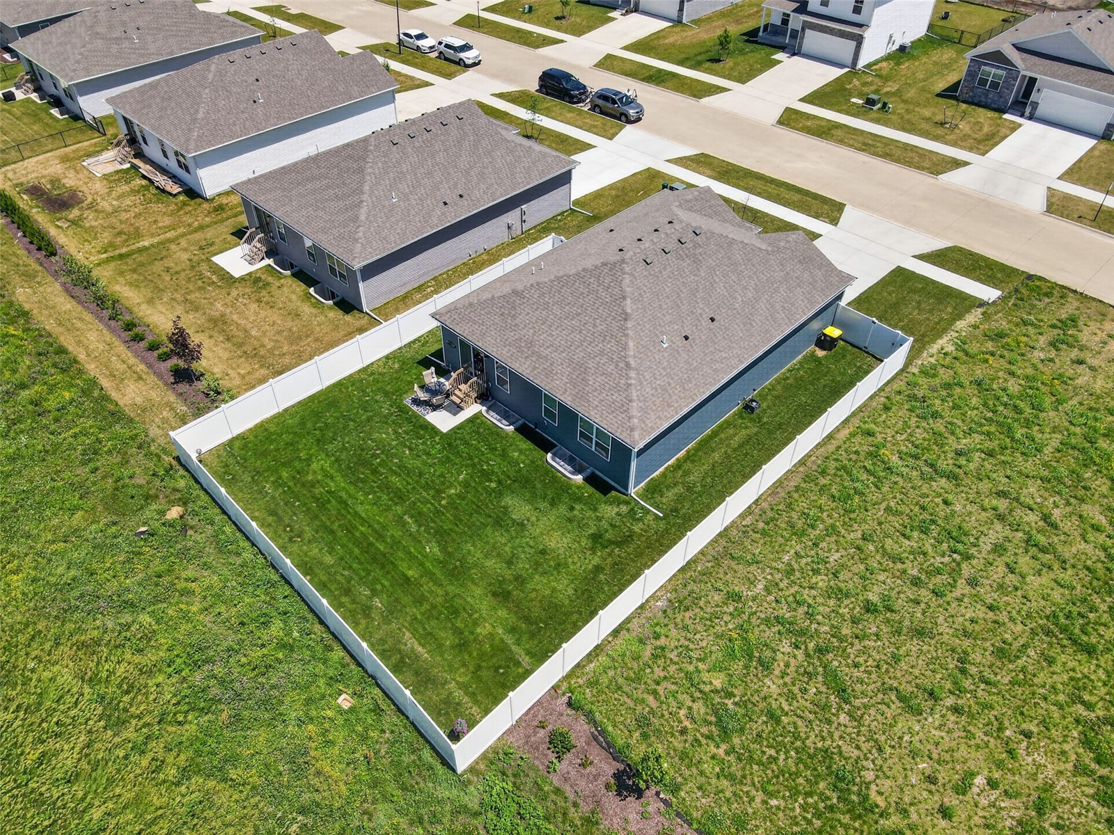 2806 Mary Drive Hiawatha IA 52233