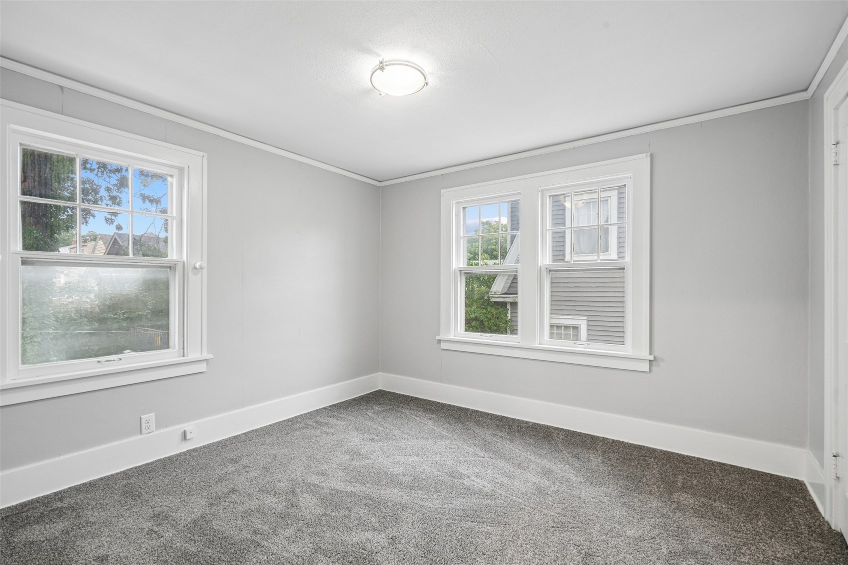 208 24th Street NE Cedar Rapids IA 52402