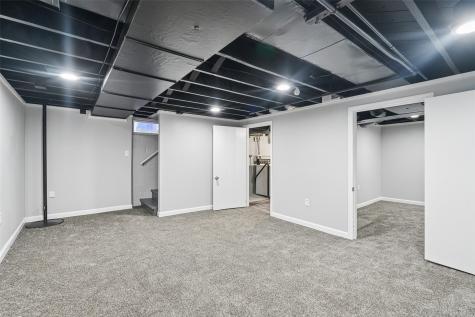 208 24th Street NE Cedar Rapids IA 52402