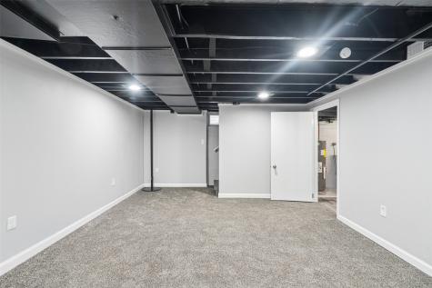208 24th Street NE Cedar Rapids IA 52402
