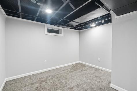 208 24th Street NE Cedar Rapids IA 52402