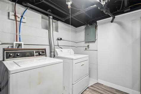 208 24th Street NE Cedar Rapids IA 52402