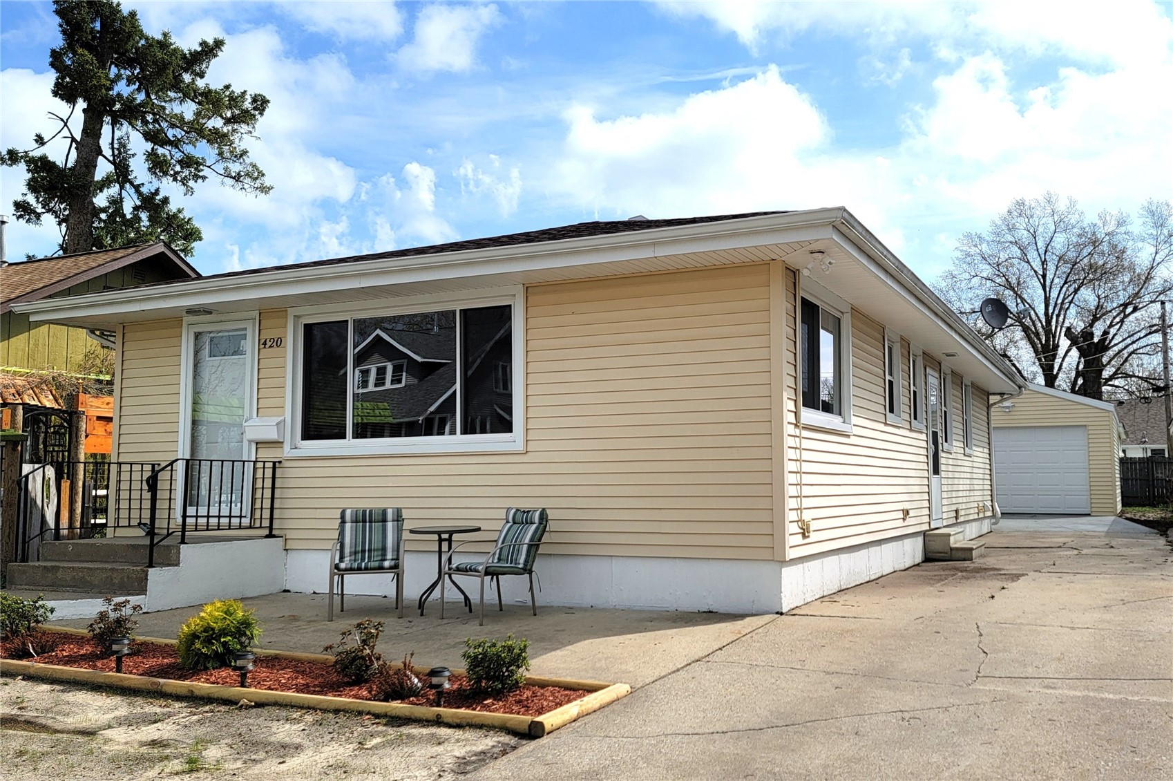 420 30th Street SE Cedar Rapids IA 52403