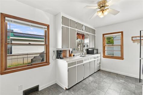 264 Wilson Avenue SW Cedar Rapids IA 52404