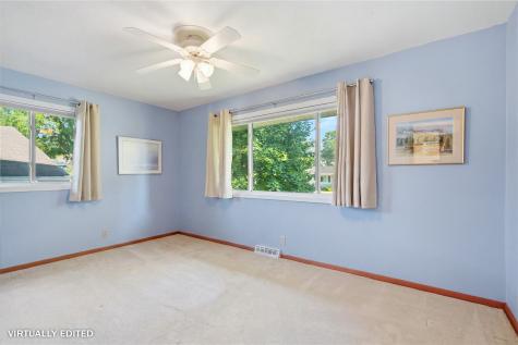 5117 Rich Mar Lane NW Cedar Rapids IA 52405