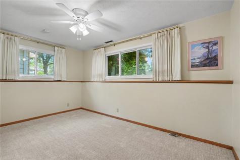 5117 Rich Mar Lane NW Cedar Rapids IA 52405