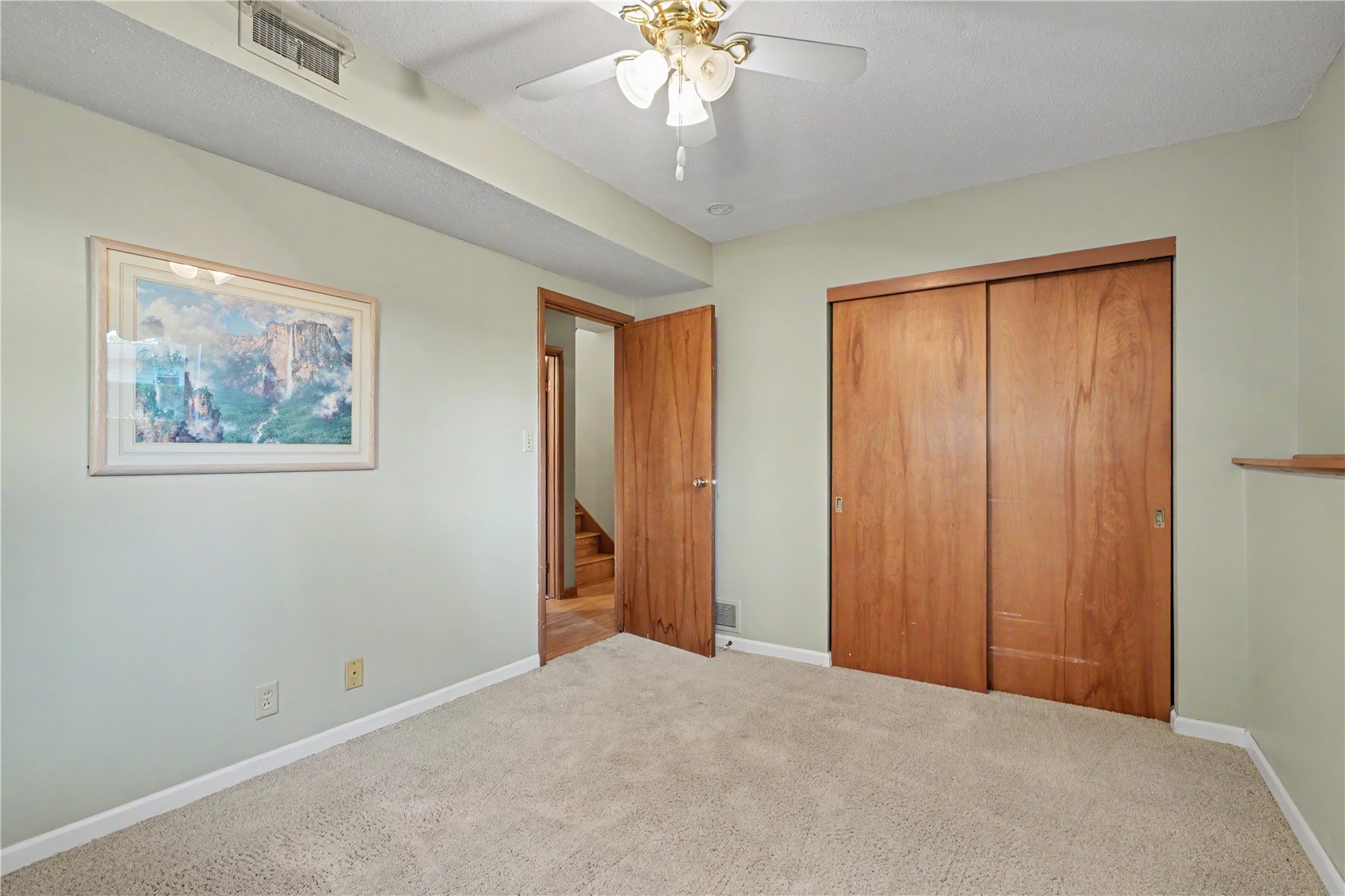 5117 Rich Mar Lane NW Cedar Rapids IA 52405