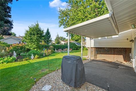 5117 Rich Mar Lane NW Cedar Rapids IA 52405