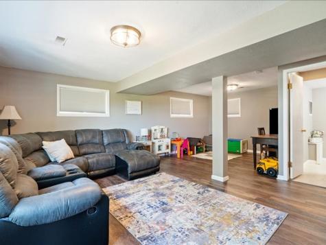 3371 Schmickle Road Marion IA 52302