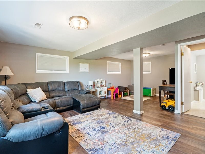 3371 Schmickle Road Marion IA 52302