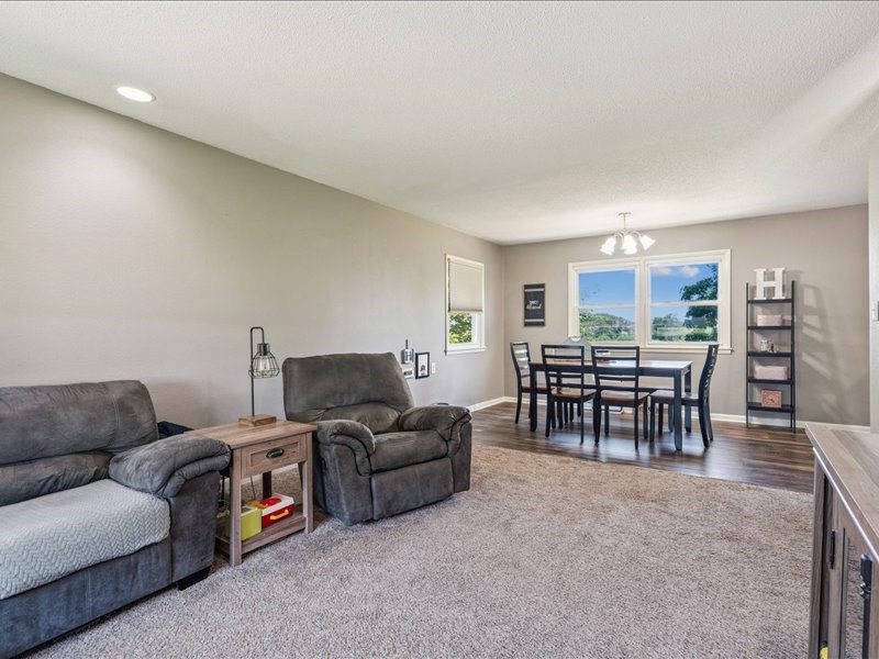 3371 Schmickle Road Marion IA 52302