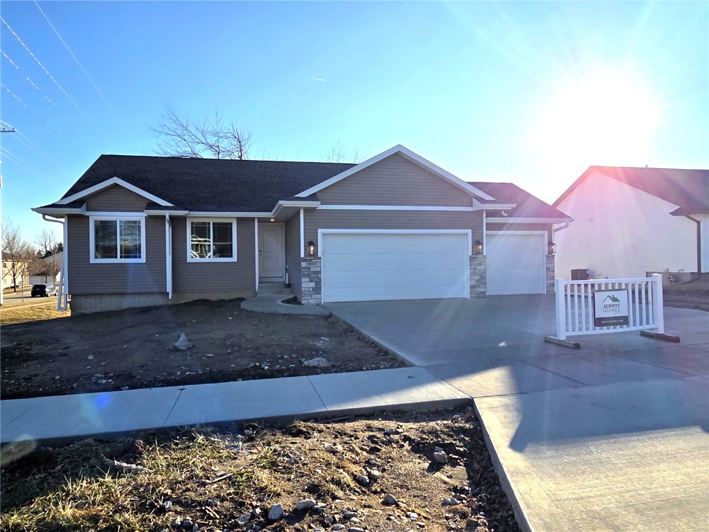 1801 Shady Grove Road SW Cedar Rapids IA 52404