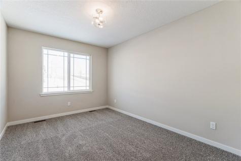 1801 Shady Grove Road SW Cedar Rapids IA 52404