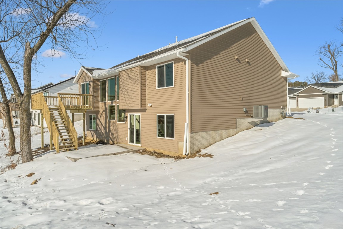 1801 Shady Grove Road SW Cedar Rapids IA 52404
