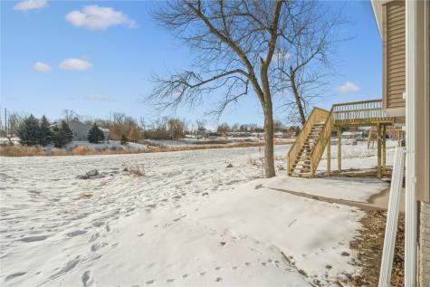 1801 Shady Grove Road SW Cedar Rapids IA 52404