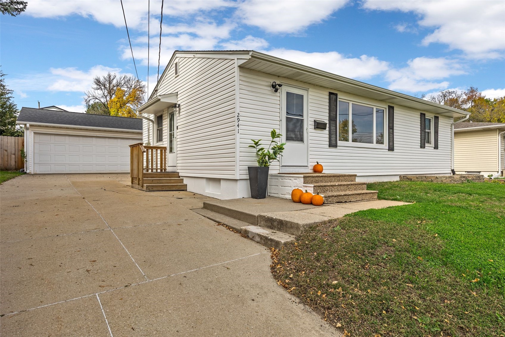 Cedar Rapids IA, 2941 Juhl Drive NE