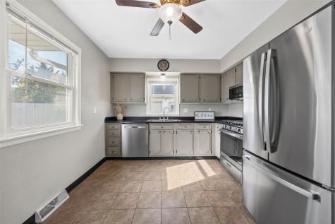 2941 Juhl Drive NE Cedar Rapids IA 52402
