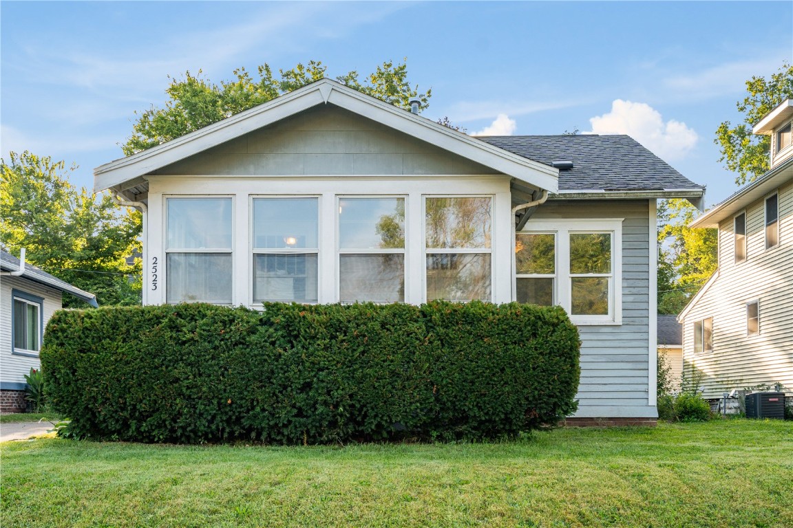 2523 1st Avenue SE Cedar Rapids IA 52403